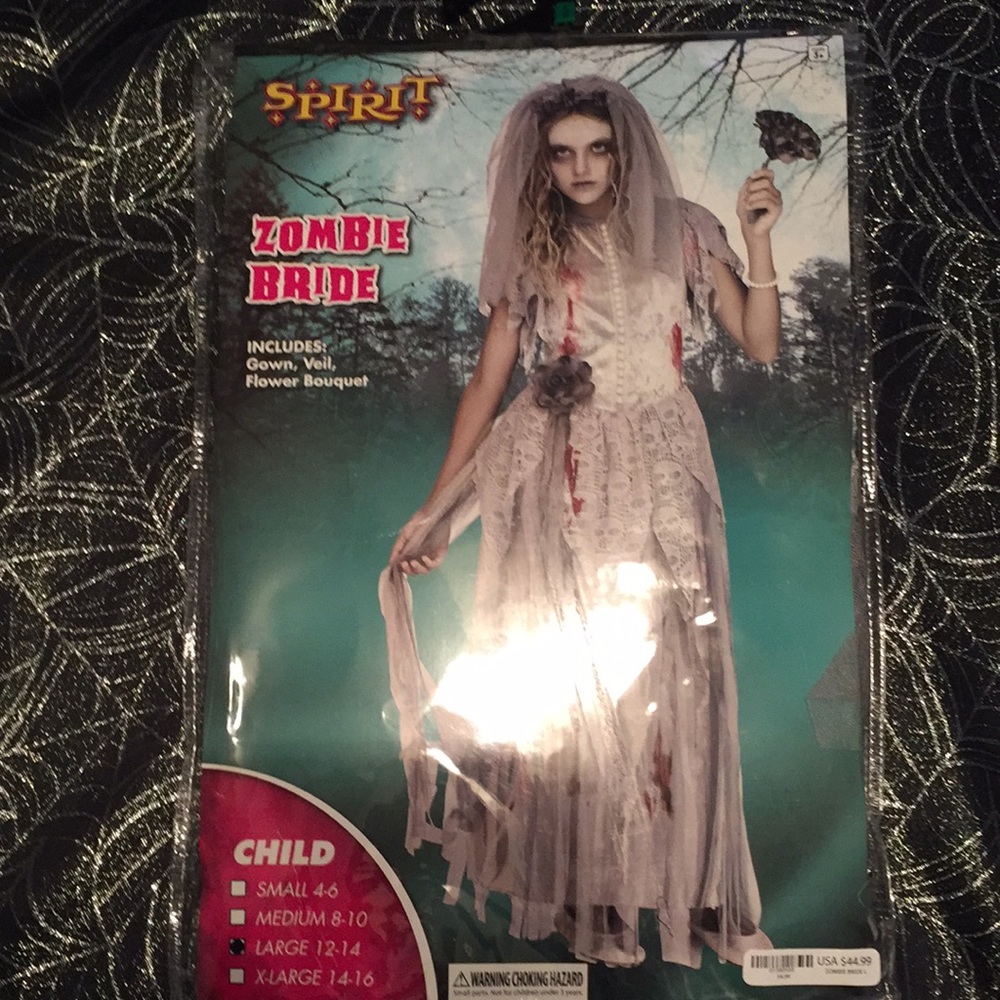 Zombie bride costume